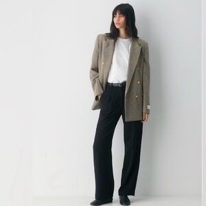 ARITZIA The Effortless Pant Black Crepette Size 8